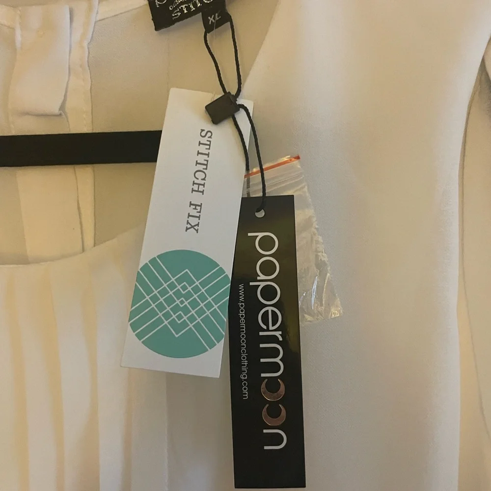 NEW with tags Stitchfix Paper Moon button back white blouse size XL - Picture 2 of 4
